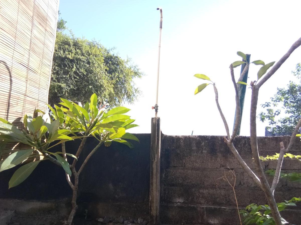 Sudi Homestay Amed Esterno foto