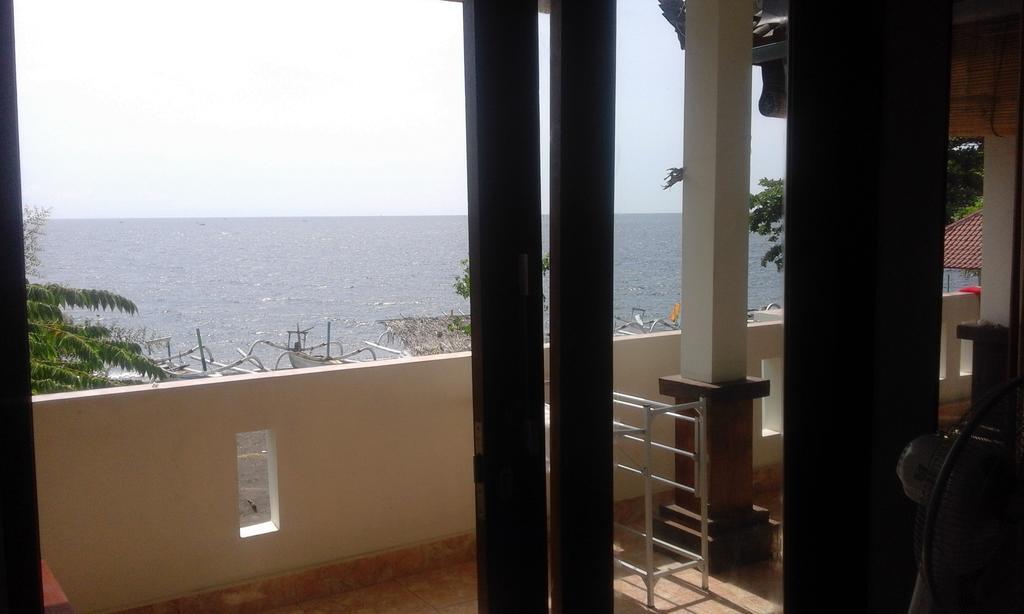 Sudi Homestay Amed Esterno foto