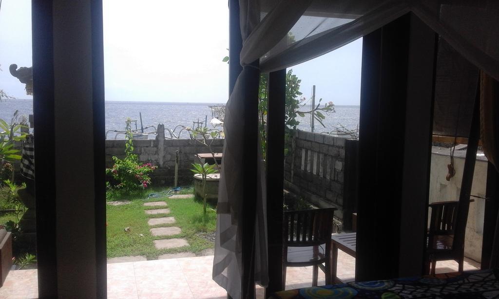Sudi Homestay Amed Esterno foto