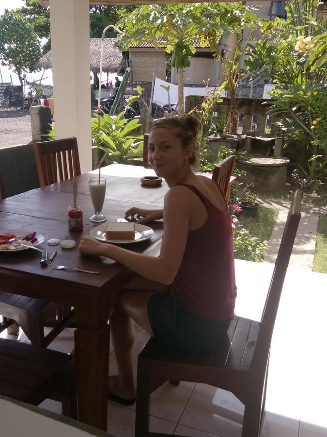 Sudi Homestay Amed Esterno foto