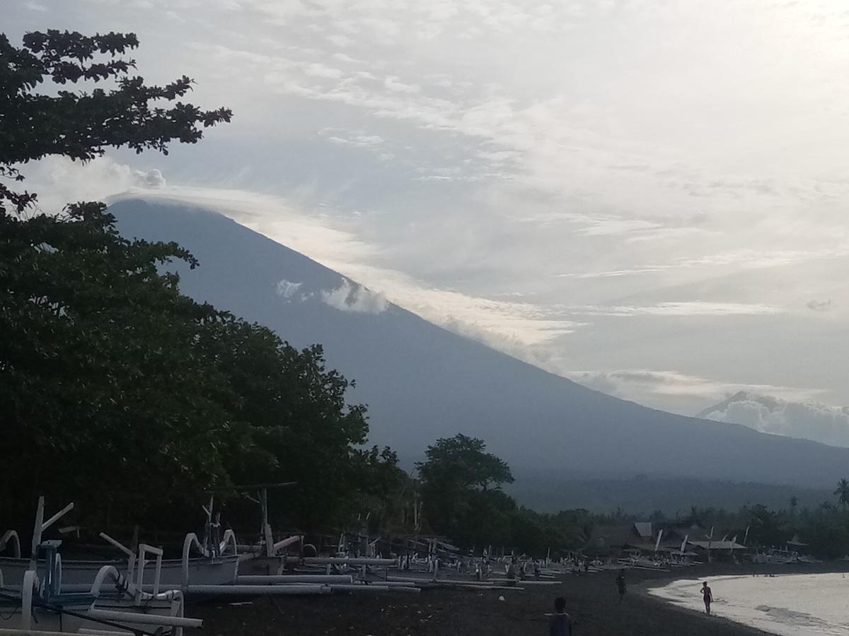 Sudi Homestay Amed Esterno foto